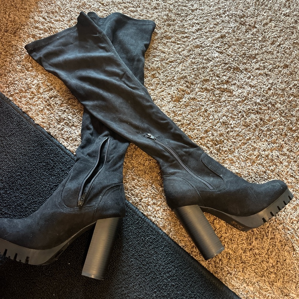 Black Suede Women's Platform Boots